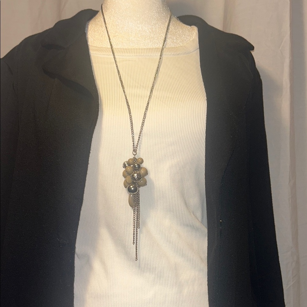 Elegant Silver and Gold Pendant Necklace